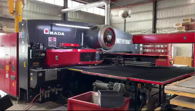 Станки AMADA на производстве СТРОНГБОКС